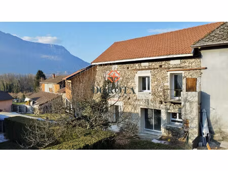 grande maison en pierre à rénover