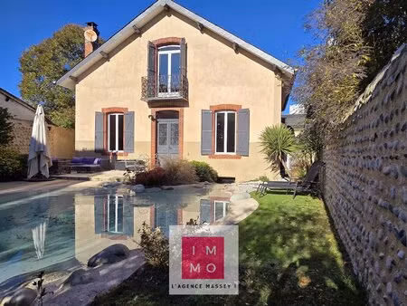 maison de caractere a deux pas de la place marcadieu !