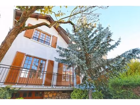 velizy: charmante maison de 94 5 m²  5 pièces  3 chambres avec