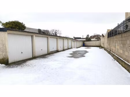 a vendre garages a vigneux