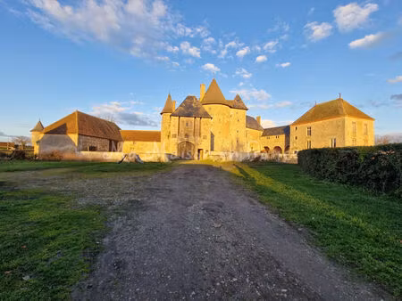 vente maison 1 pièce 620 m² moulins (03000)