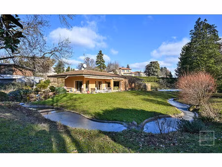 maison saint cyr au mont d or