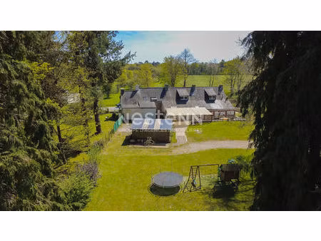 maison à vendre à saint guyomard  167 m²  3 chambres avec 5500 m² de terrain.