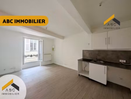 duplex 53 m2 - deux chambres - centre ville d’orange