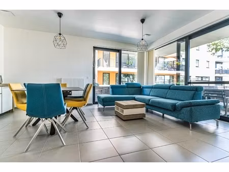 appartement te huur in sint-pieters-leeuw met 2 slaapkamers