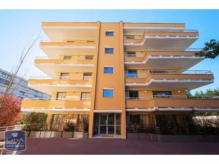 parking à louer - antibes (06) - 75€