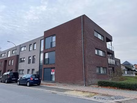 appartement te huur in lommel met 3 slaapkamers