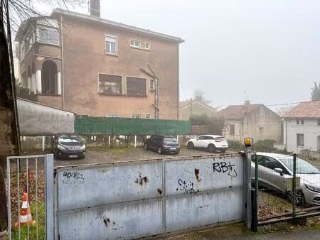 location parking aubenas 07200