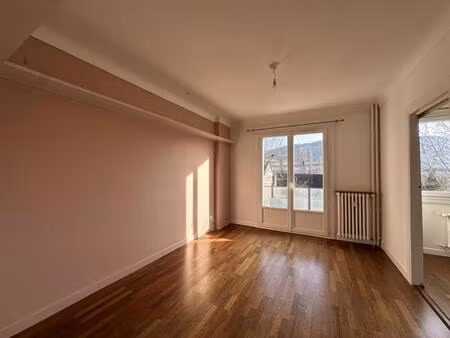 location appartement 2 pièces 38m² annecy 74000