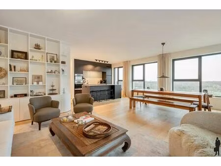 exclusief hoekappartement op de 11de verdieping met terras en prachtige zichten.