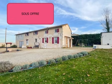 vente maison de maitre  4 chambres  salle de jeux  économique  limalonges