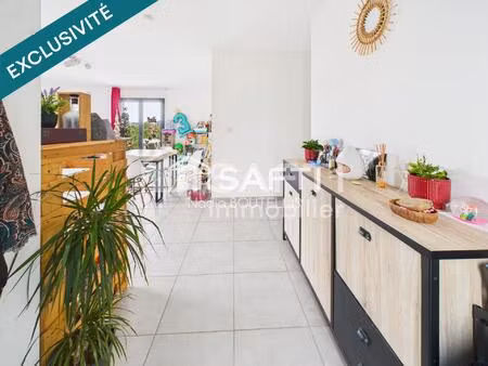 trés belle maison de plain-pied au calme.