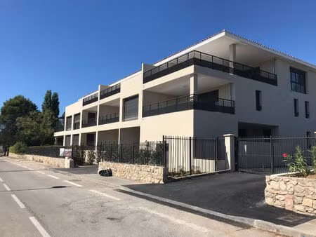 location garage 17 m² à aix-en-provence (13540)