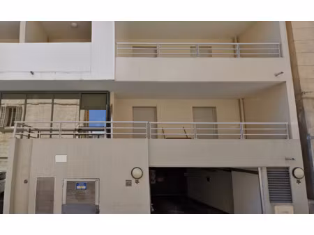 location garage 13 m² à marseille 6 (13006)