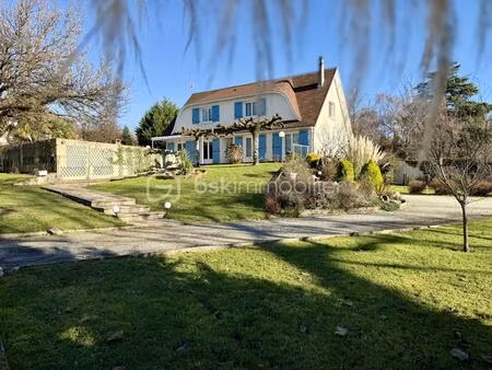 maison d architecte de 168 42 m² à eyjeaux