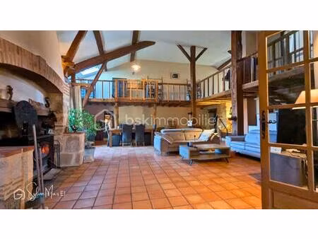 maison de 300 m² à condezaygues