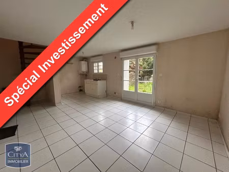 appartement à vendre 3 pièces 60 m² - saint-amand-montrond (18) - 35 000€