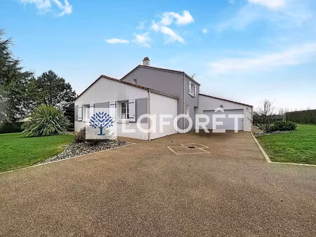 maison t4 la forêt-sur-sèvre à vendre