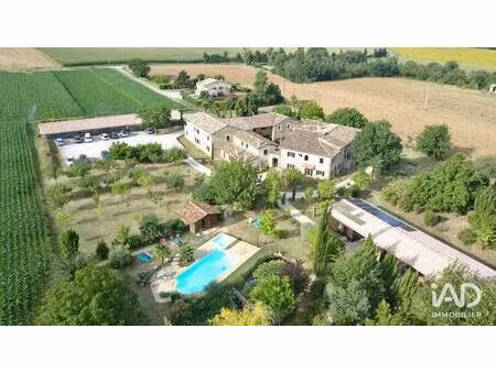 vente hôtel-restaurant 1 200 m²