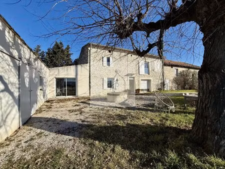 maison d'exception avec piscine à la bâtie-rolland
