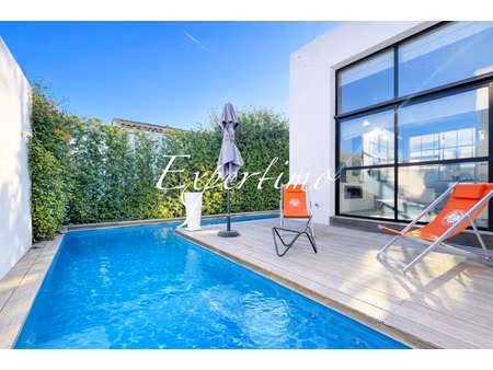 - maison comptenporaine -