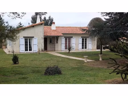 vente maison 5 pièces 120.47 m² à saint-gelais (79410)  262 000 €