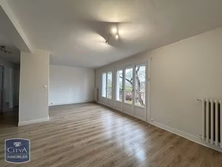 annonce location appartement 3 pièces de 69m2 à poitiers (86000) - paruvendu.fr ref 992784