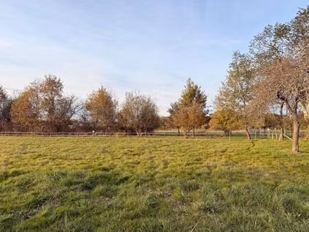 terrain à bâtir à la force (24130)