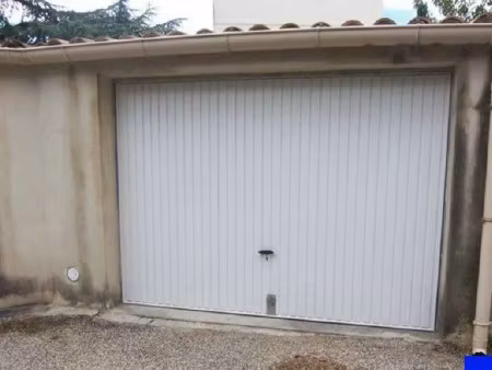 location garage 33 m² à montélimar (26200)