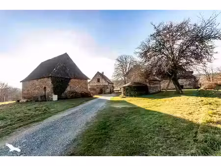 maison en pierre de 5 pièces principales