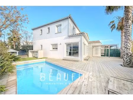 exclusivité - aigues-mortes villa contemporaine 113.20m2 piscine & garage