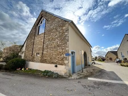 maison de village avec grange attenante charme et potentiel à auxange