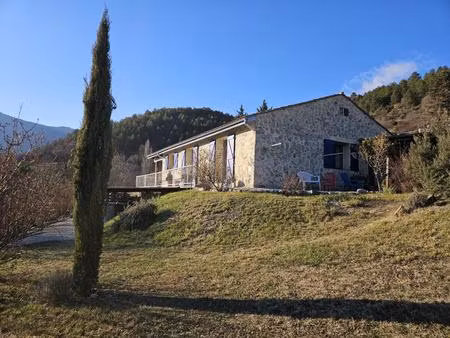 ensemble de 2 maisons