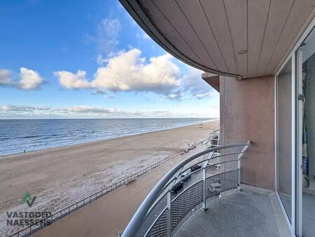 2 slpk app met 2 terrassen en zeezicht