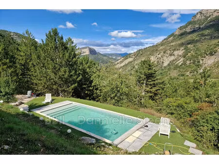 vente maison 6 pièces 150m2 rémuzat 26510 - 419000 € - surface privée