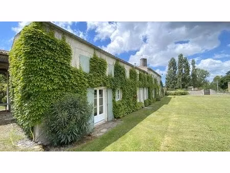 prestigieuse maison en vente mortagne-sur-gironde  france