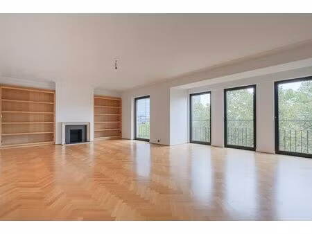 appartement à vendre avec terrasse et 3 chambres   ixelles (vbd70465)