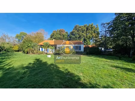 vente maison 5 pièces 115 m² à bois-de-céné (85710)  358 800 €