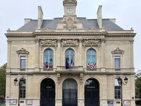 local commercial location pure 101m2 - emplacement n°1 - paris 11eme