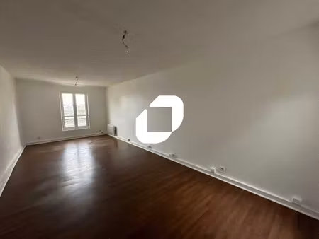 a louer  bureaux au pied du rer a st germain