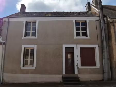 maison de bourg avec dépendance et jardin !