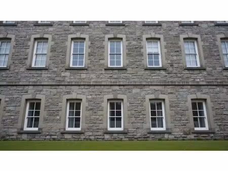 surface commerciale à vendre à paliseul (vbd70020)