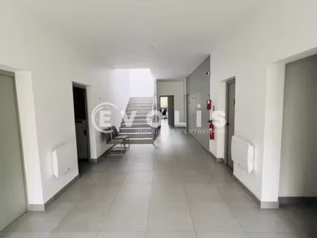 bureaux independants renoves