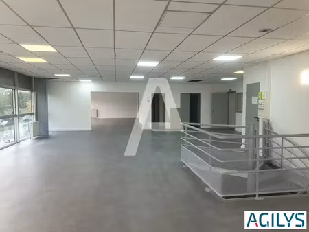 a louer : local d'activités indépendant- 945m²