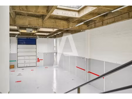 a louer : local de stockage / entrepôts / activités / logistique