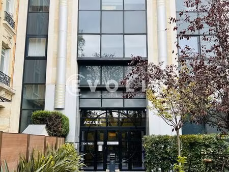 location bureau vincennes 94300