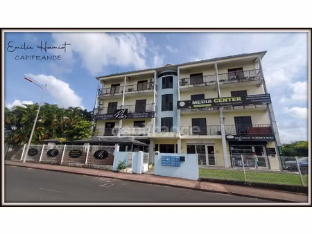 local professionnel à louer le lamentin 1 pièce(s) 9m2 270€/mois ht/hc