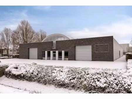 commercieel te koop in niel