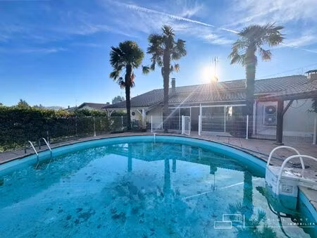 vente maison 5 pièces 135 m² auch (32000)