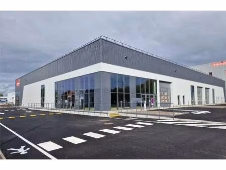 local d'activités à louer